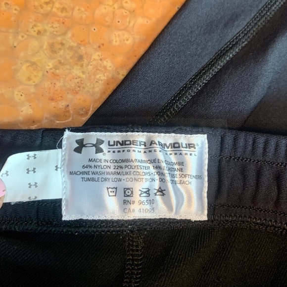 UNDER ARMOUR Performance Apparel Leggings - Picture 4 of 7